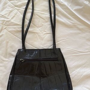 Elegant Black Croc-Embossed Women's Bag Amber Stone